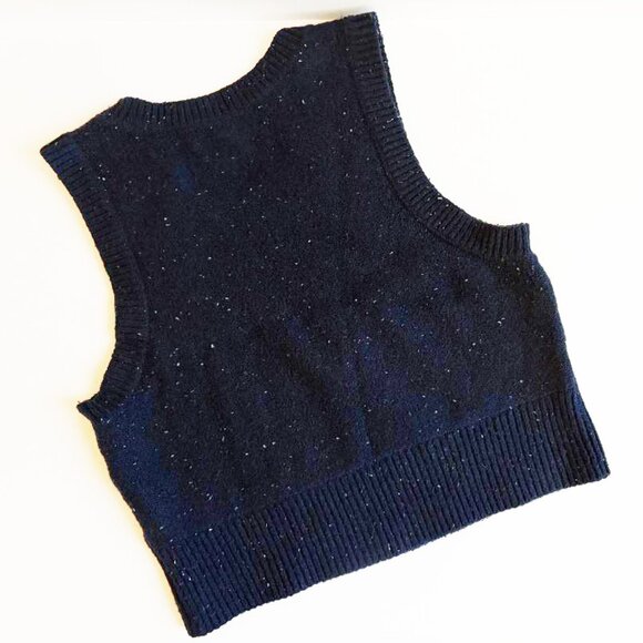 Treasure & Bond (Nordstrom brand) Crop Cable Knit Cotton Blend Navy Sweater Tank - Picture 3 of 6
